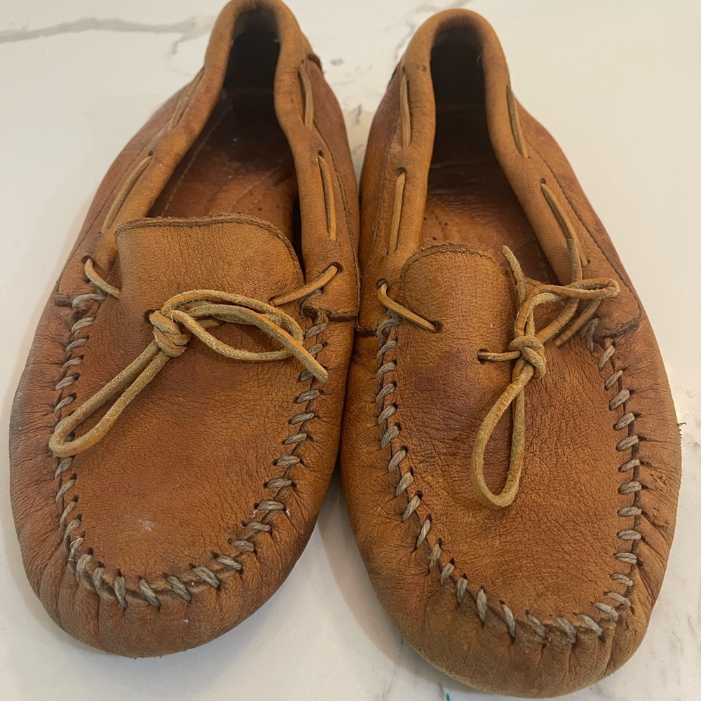 Minnetonka Moccasins Size 8